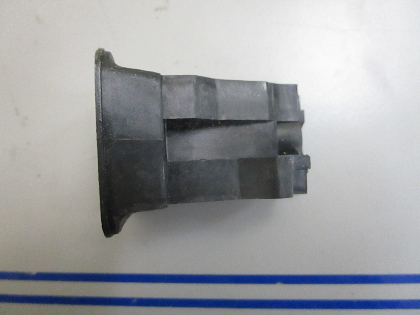 *NEW OEM* 0810 Mercury Quicksilver Actuator 110241