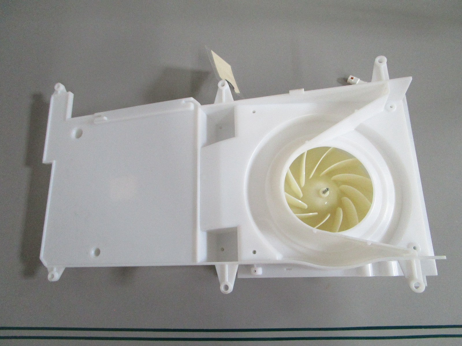 Whirlpool W11233380 Refrigerator Fan NOS Genuine Factory Part NEW OEM 0820