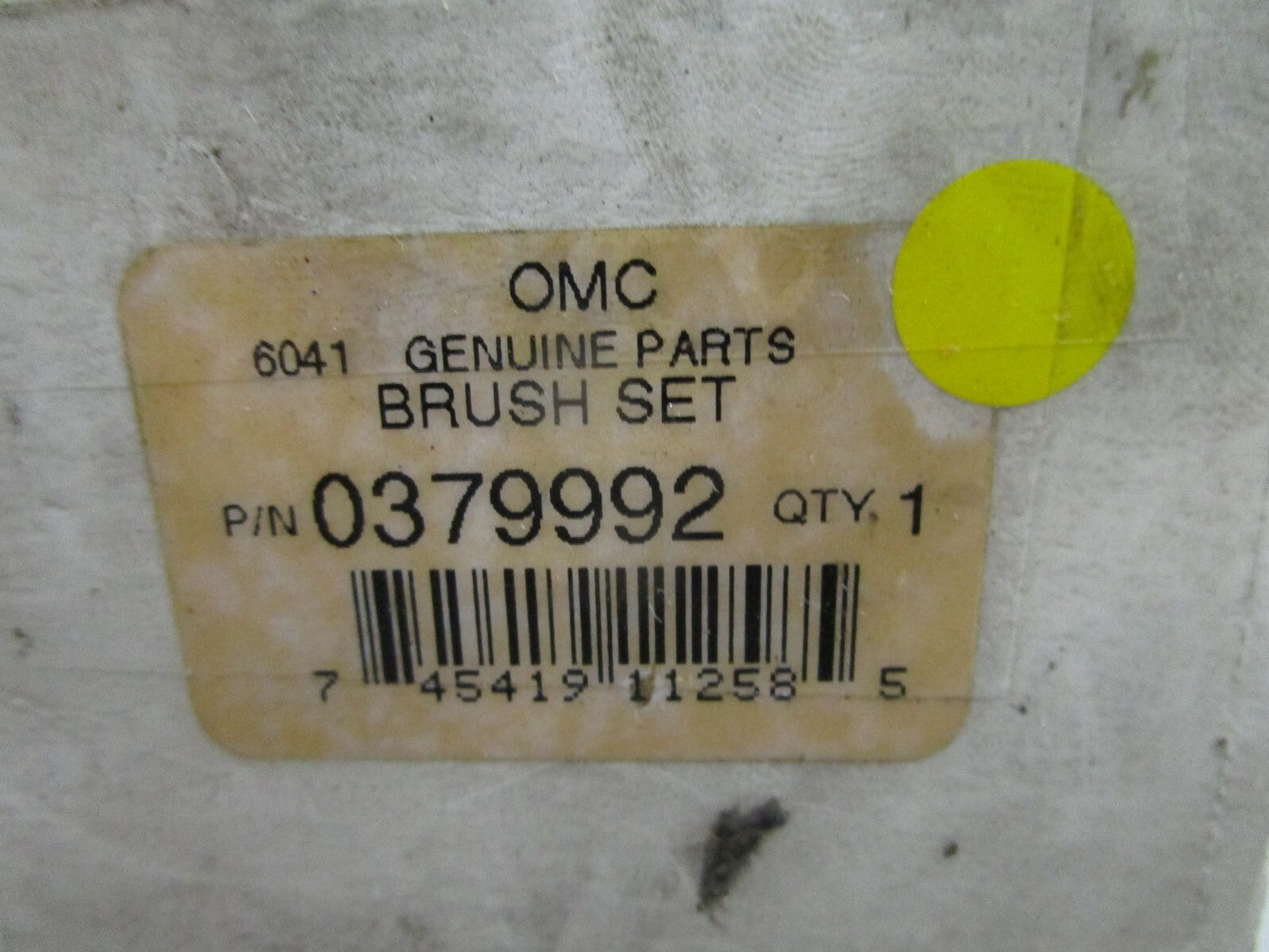 *NEW OEM* 0820 OMC Johnson Evinrude Brush Set 379992 0379992
