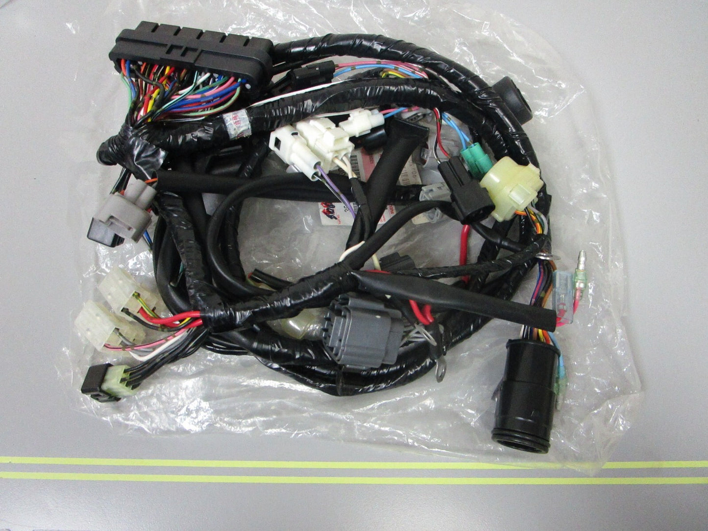 *NEW OEM* 0720 Suzuki 90 100 115 140 hp 04 Model Wire Harness 36610-90J30