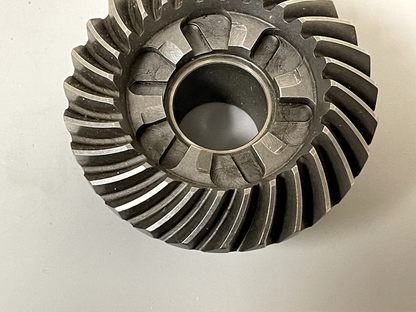 *NEW OEM* 0670 OMC Johnson Evinrude 27T Reverse Gear 332725 0332725