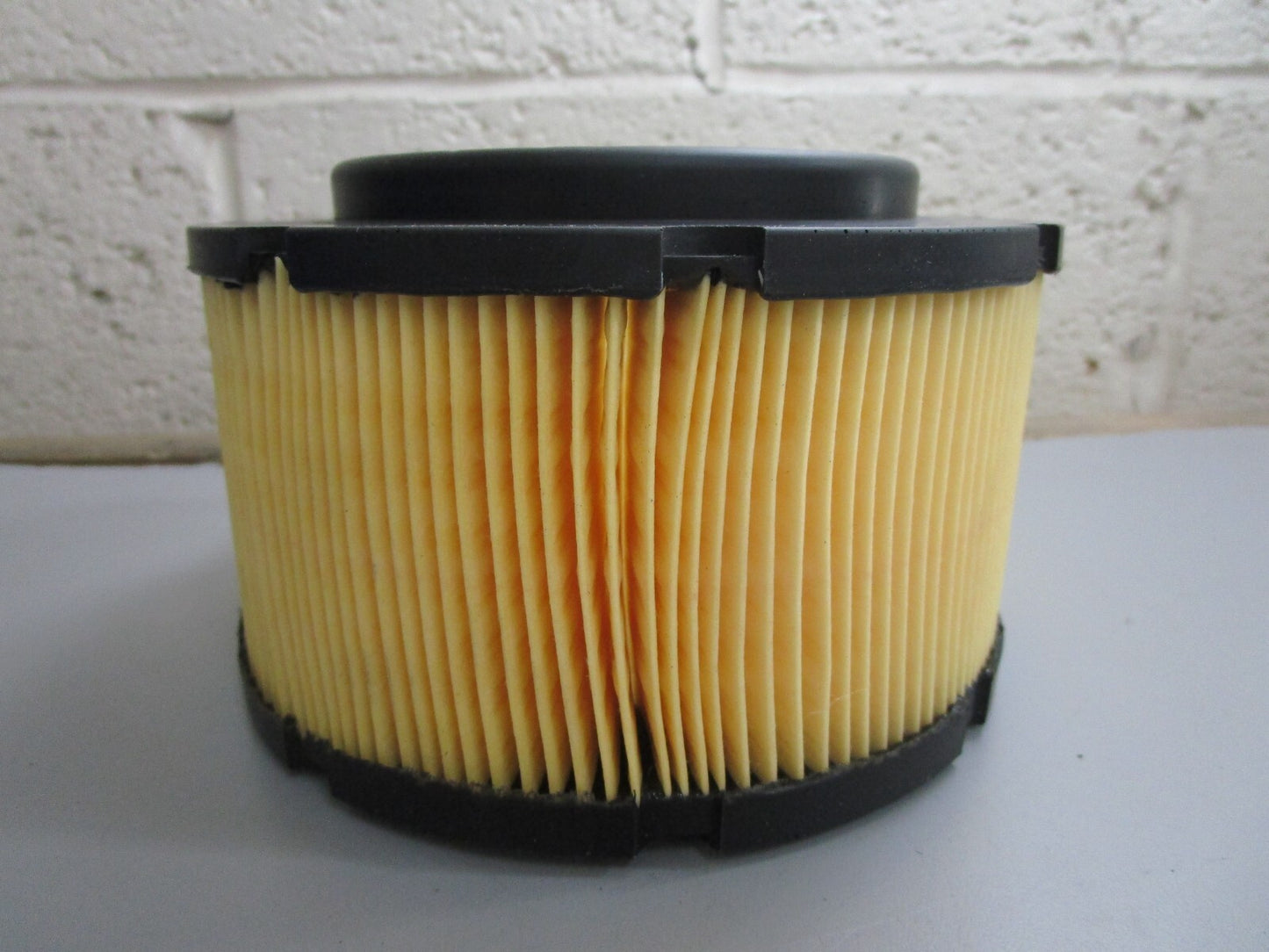 *NEW OEM* 0820 Volvo Penta Air Filter 3582358