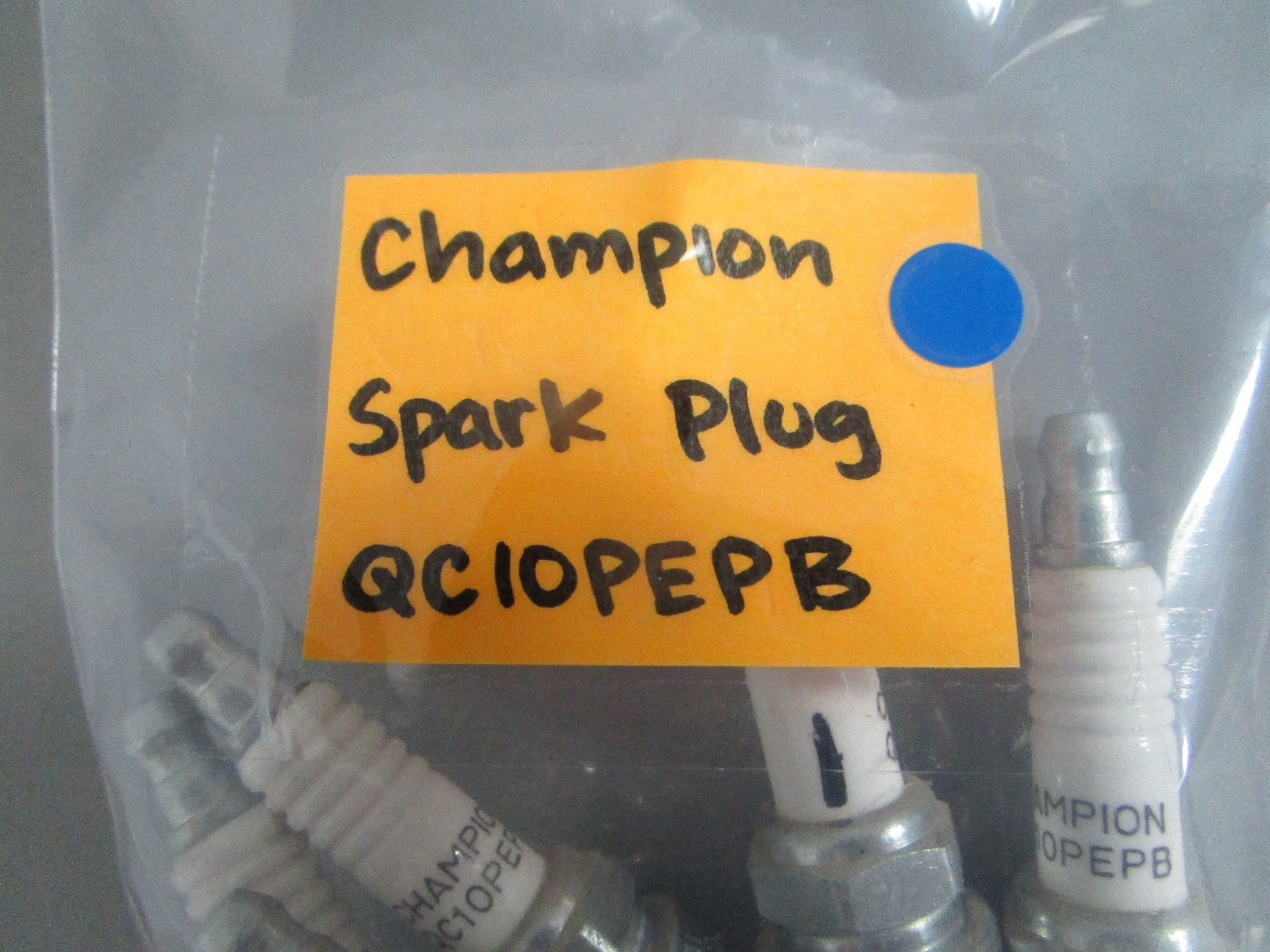 NEW OEM (LOT OF 2) QC10PEPB Champion Spark Plug 0820