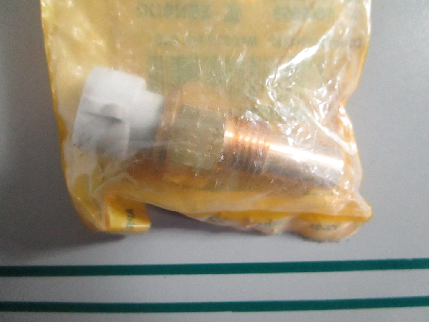 NEW OEM 154-9999 CAT Sensor 0820