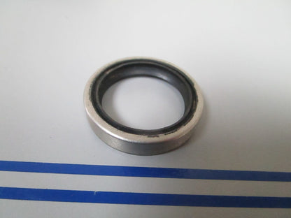 NEW OEM 308500 0308500 OMC Johnson Evinrude Seal 0810