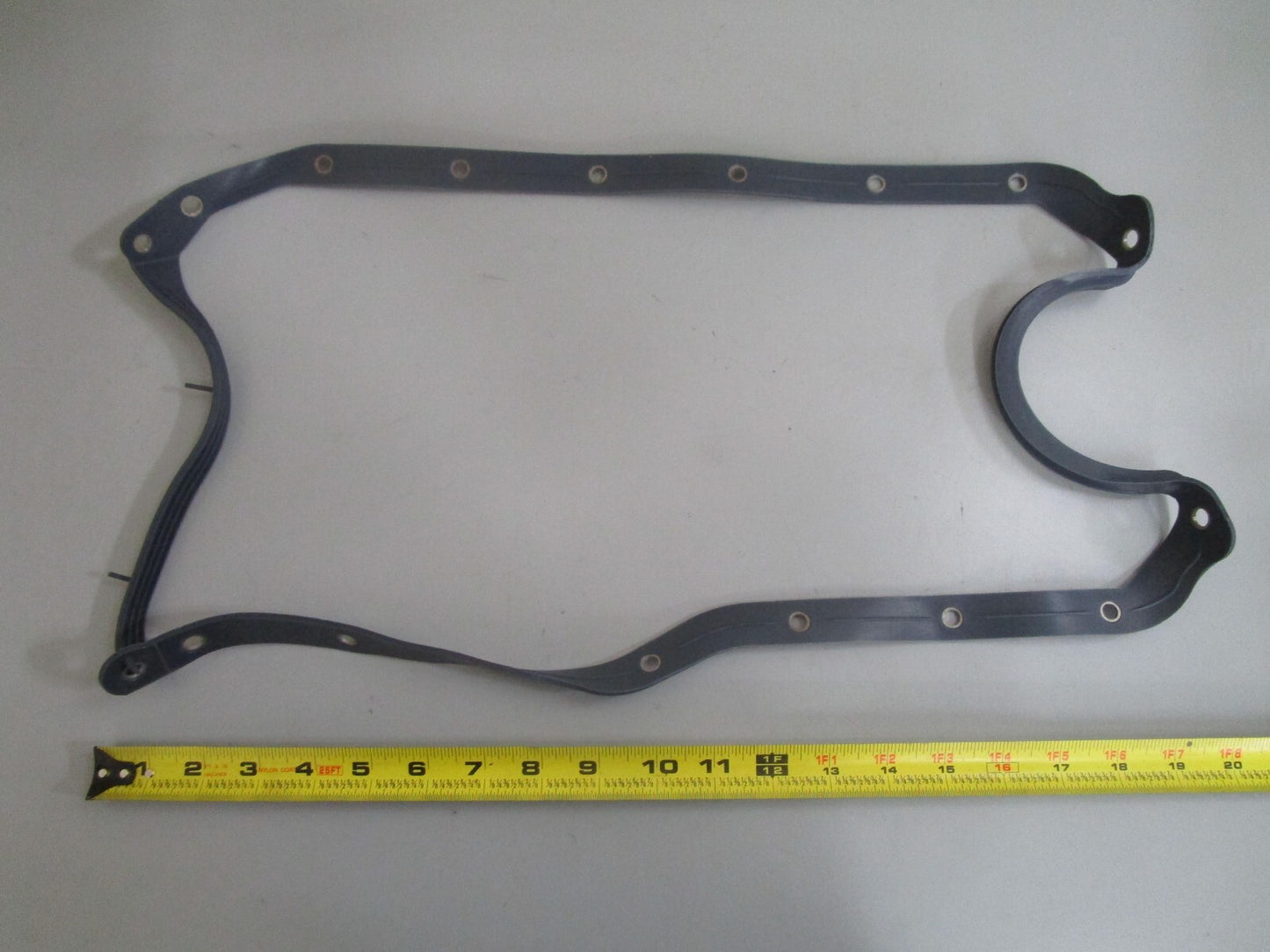 *NEW OEM* 0810 Volvo Penta Gasket 3853343