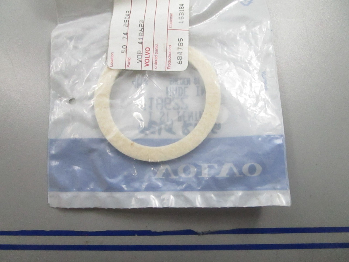 *NEW OEM* 0810 Volvo Penta Felt Ring 418622