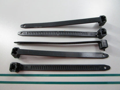 NEW OEM (LOT OF 5) 90465-13M39-00 Yamaha Clamp 0810