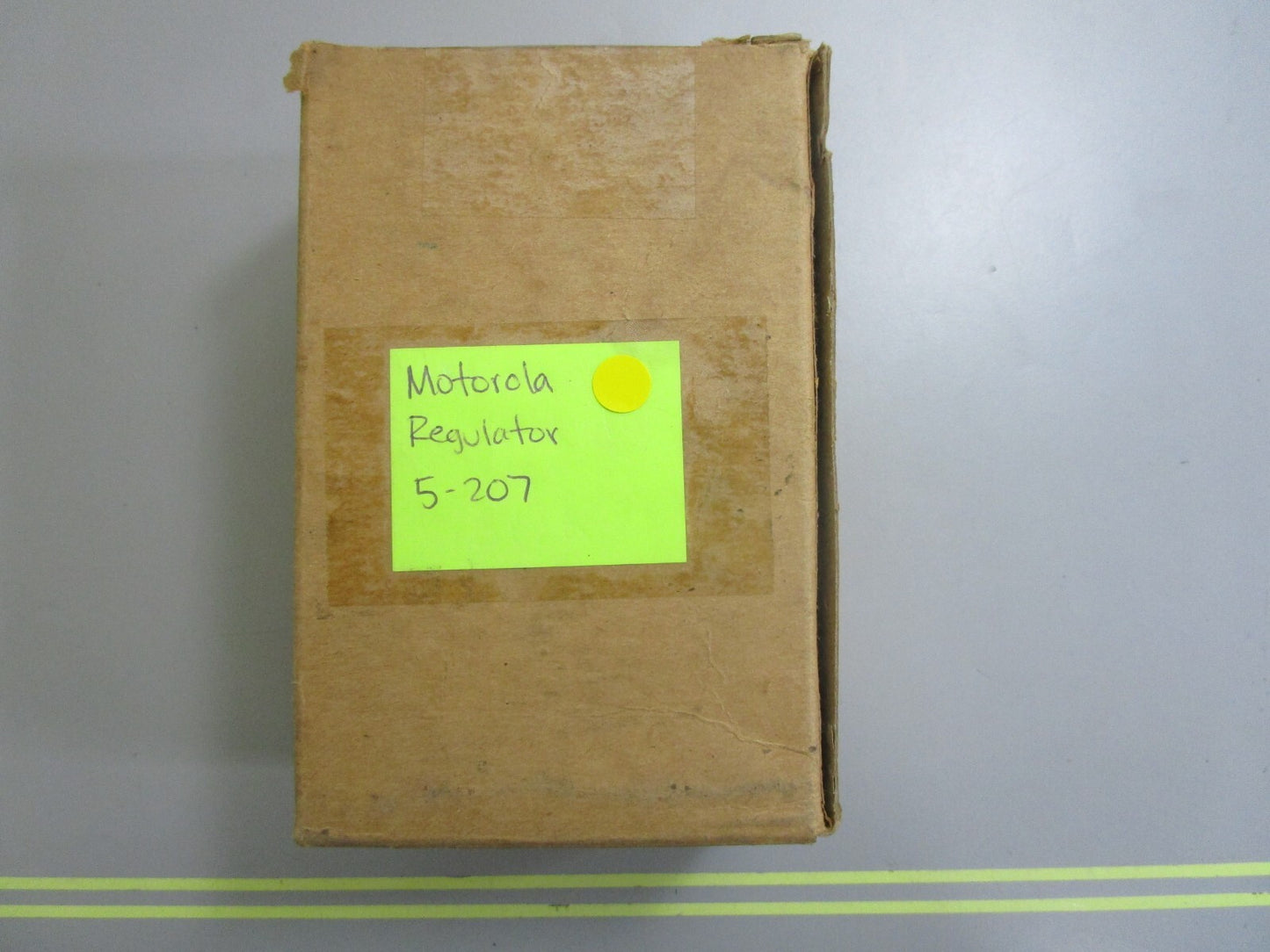 *NEW* 0810 Motorola Regulator 5-207