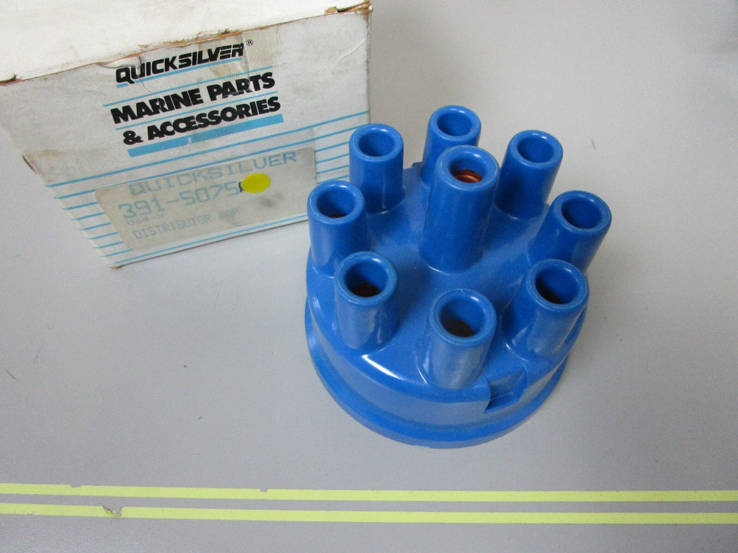 *NEW OEM* 0810 Mercury Quicksilver Distributor Cap 391-5075