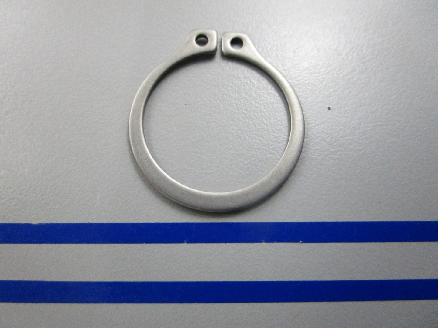NEW OEM 308633 0308633 OMC Johnson Evinrude Retaining Ring 0810