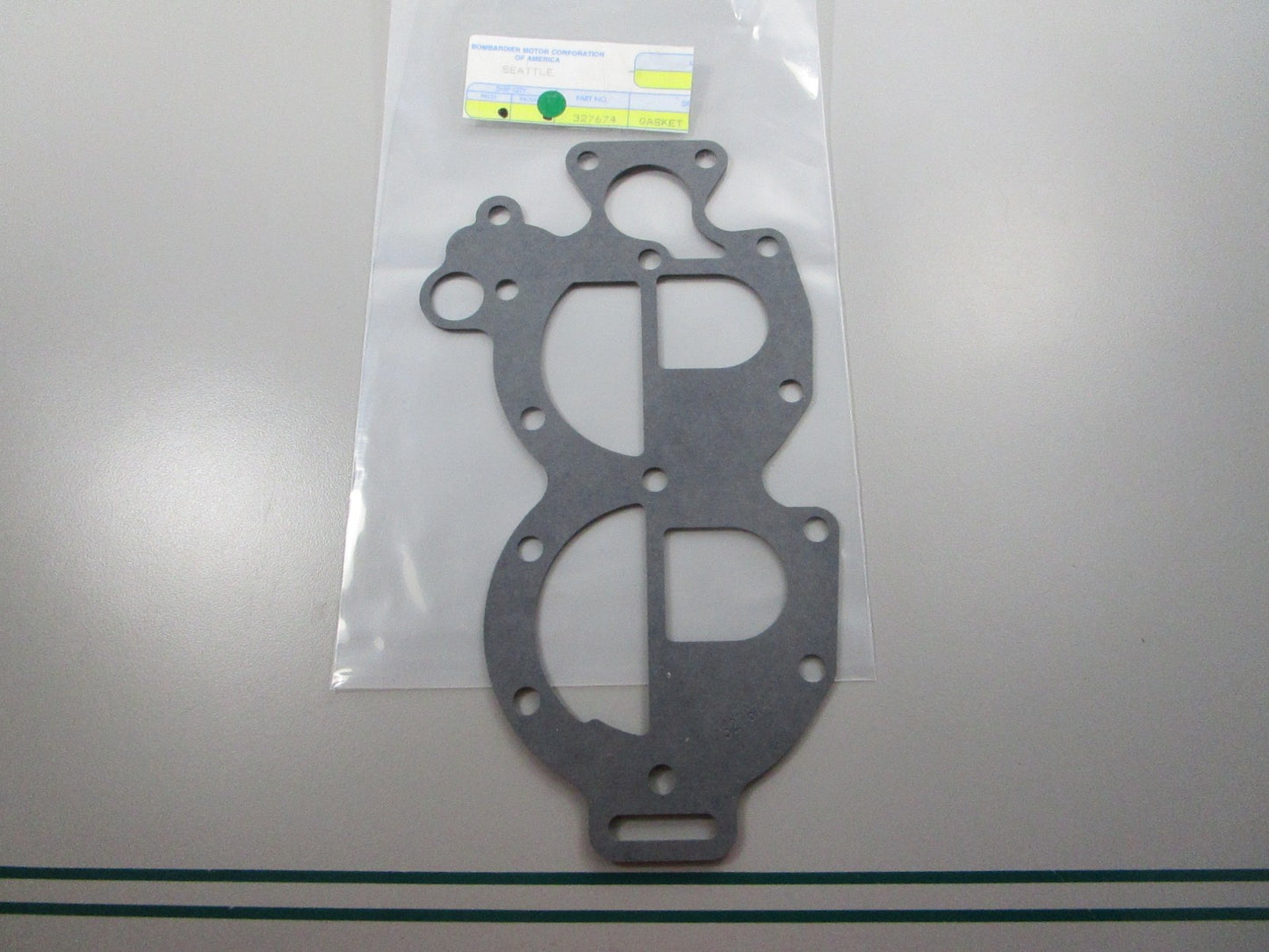 NEW OEM 327674 0327674 OMC Johnson Evinrude Gasket 0810