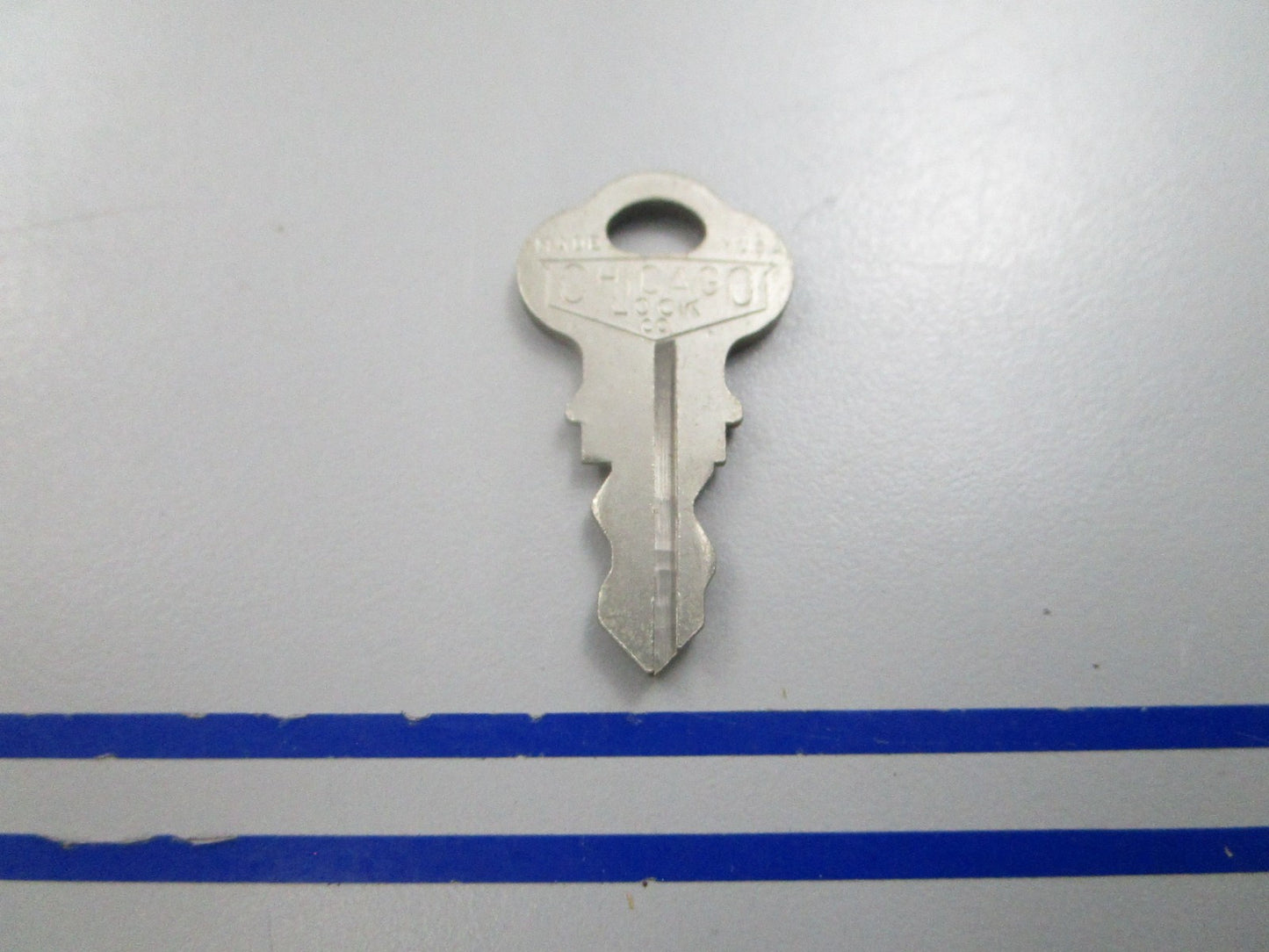 NEW OEM 501583 0501583 OMC Johnson Evinrude KF68 Ignition Key 0810