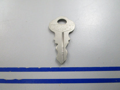 NEW OEM 501583 0501583 OMC Johnson Evinrude KF68 Ignition Key 0810