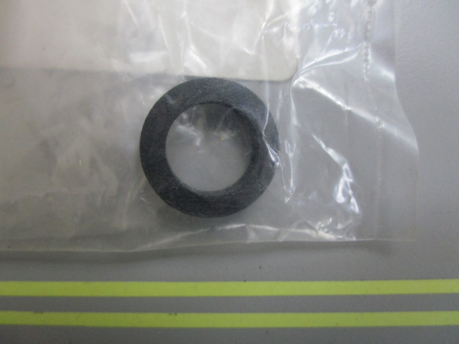 *NEW OEM* 0810 Volvo Penta Sealing Ring 418445