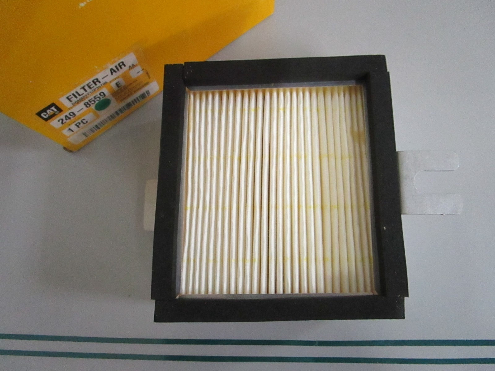 Caterpillar CAT 249-8559 Standard Efficiency Cabin Air Filter NEW OEM 0820