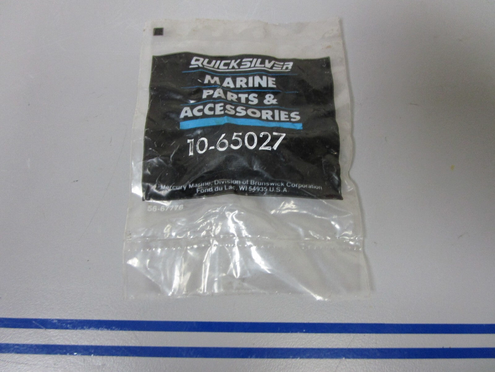 *NEW OEM* 0810 Mercury Quicksilver Screw 10-65027