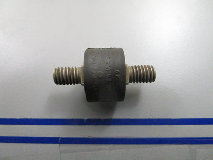 *NEW OEM* 0810 OMC Johnson Evinrude Rubber Mount 379061 0379061