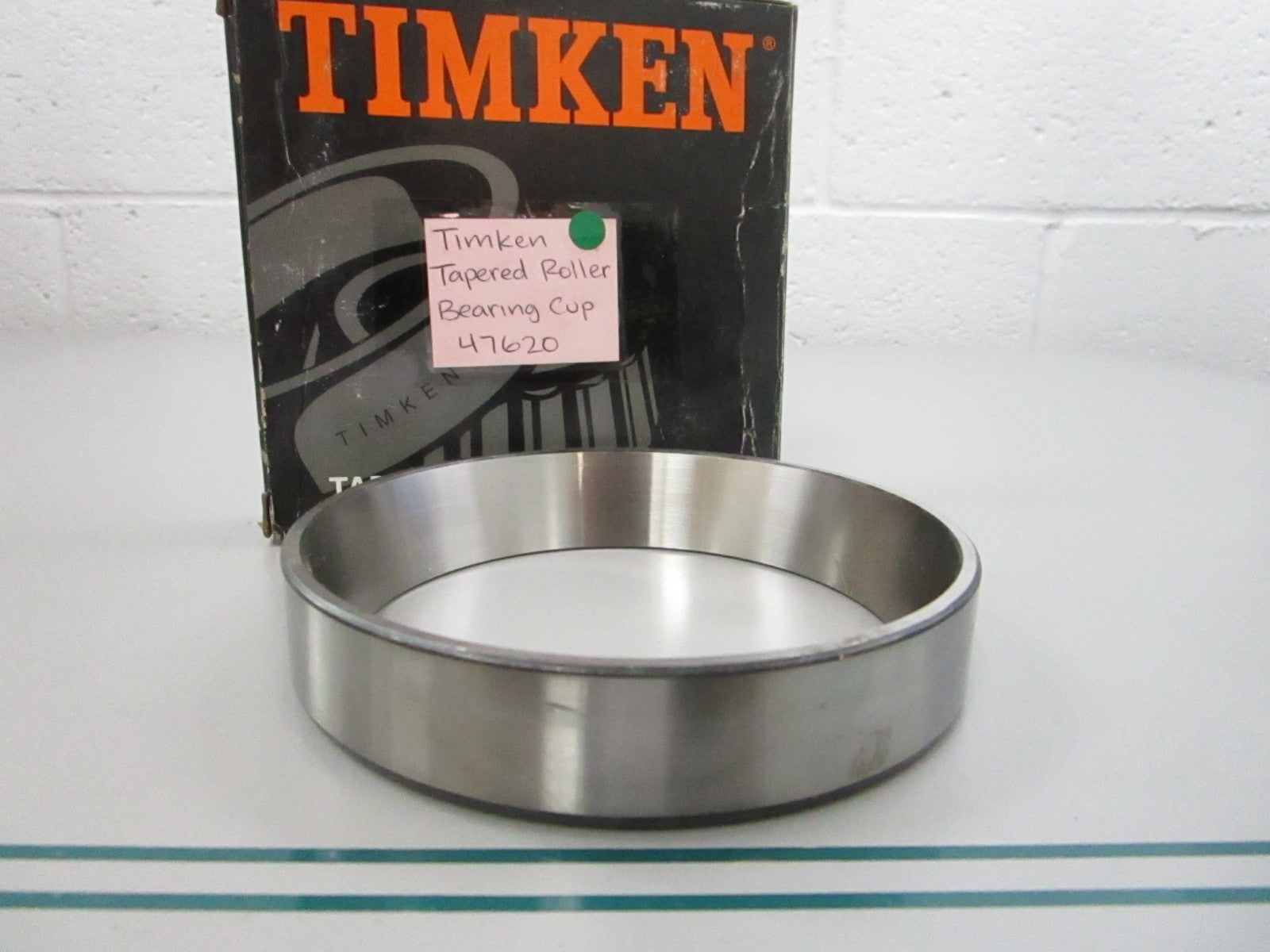 NEW 47620 Timken Tapered Roller Bearing Cup 0810