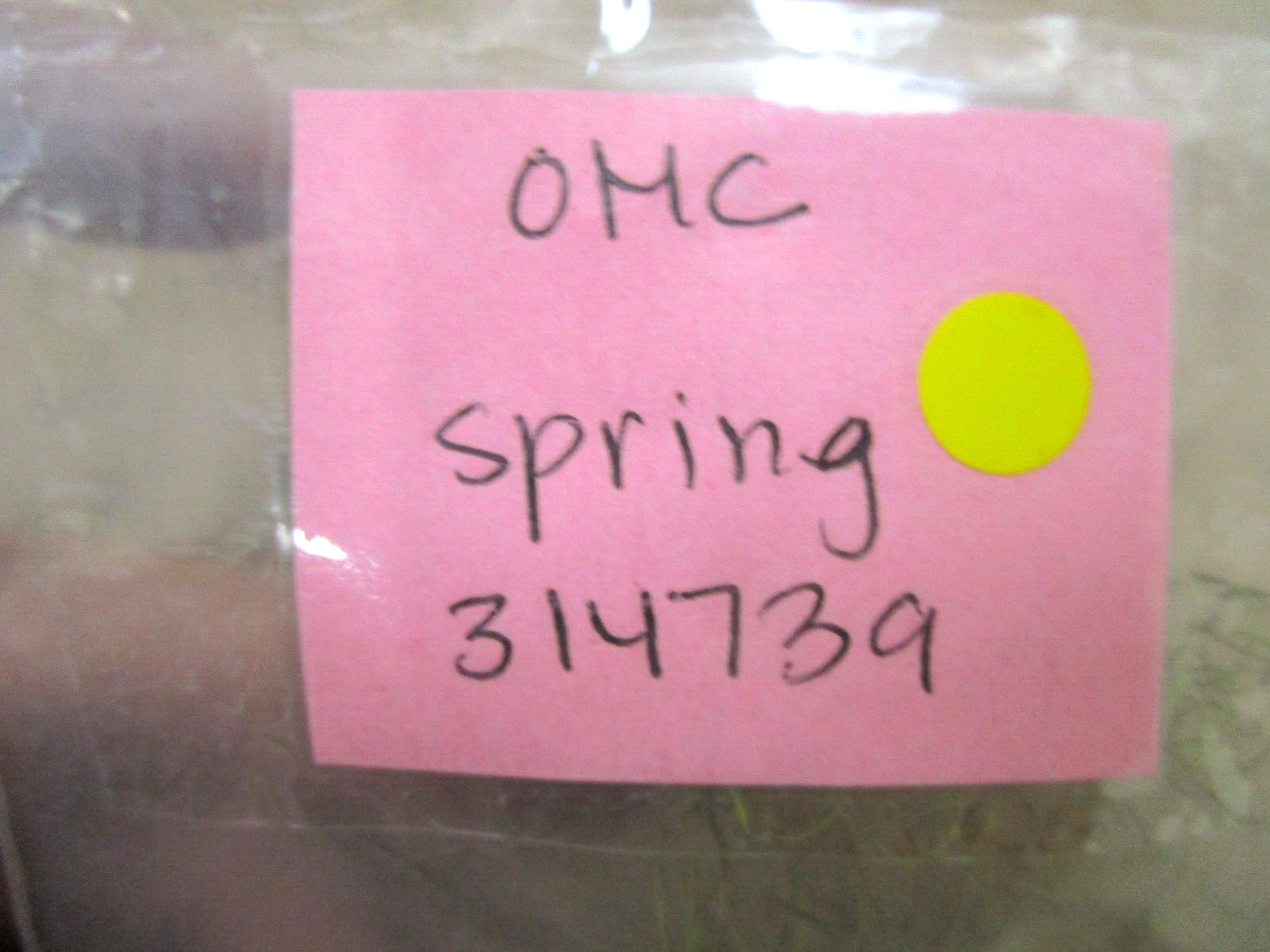 *NEW OEM* 0750 OMC Johnson Evinrude SPRING 314739 0314739