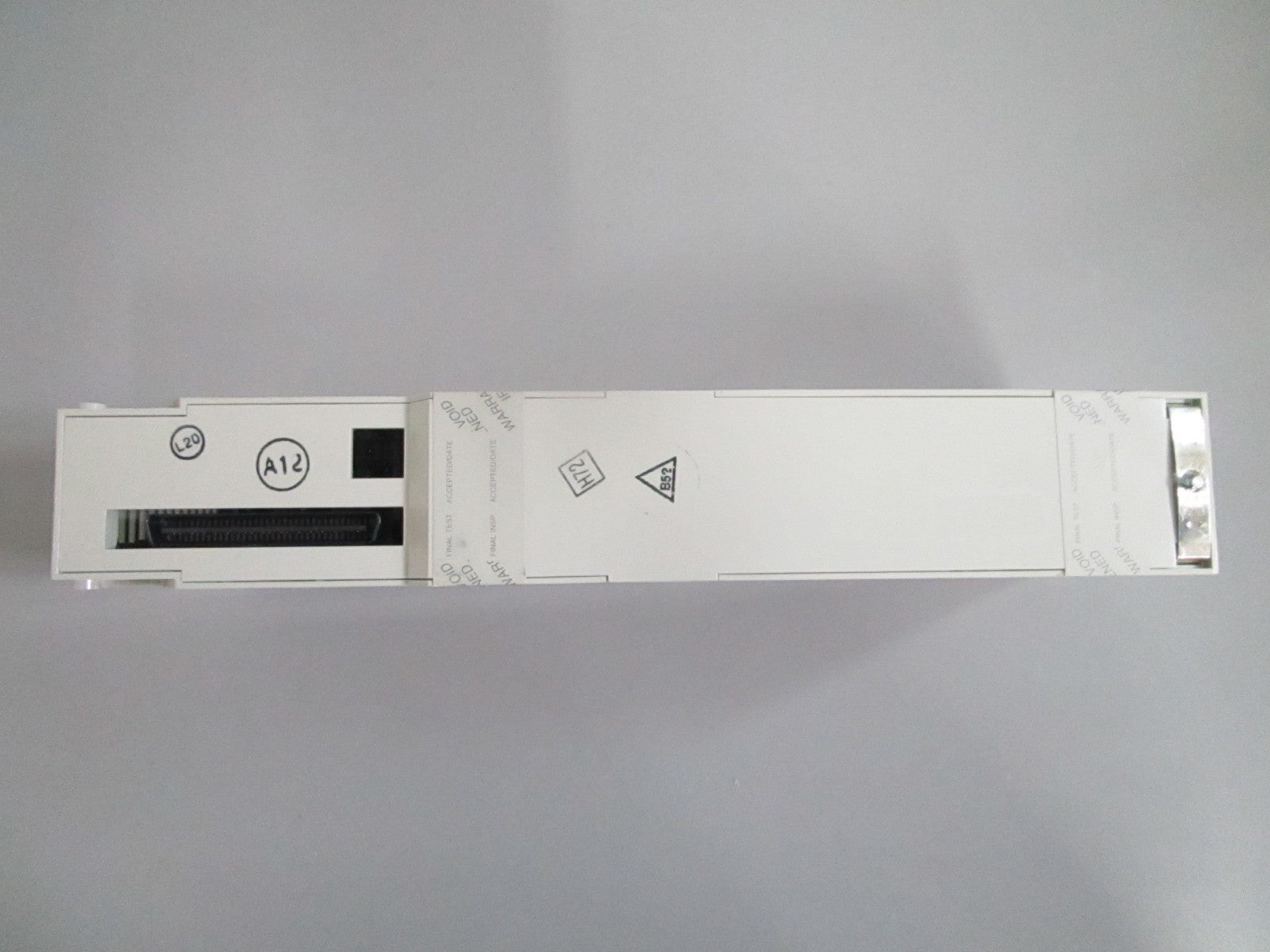 Schneider Modicon 140AMM09000 Quantum Analog Input Output 4I 2O NEW OEM 0820