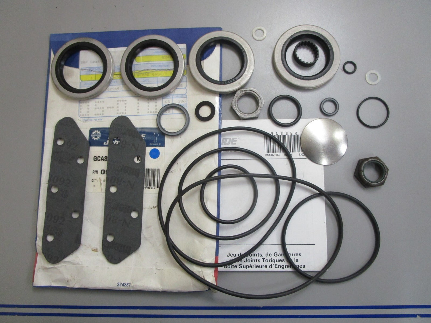 *NEW OEM* 0820 OMC Johnson Evinrude Gearcase Gasket Kit 982949 0982949