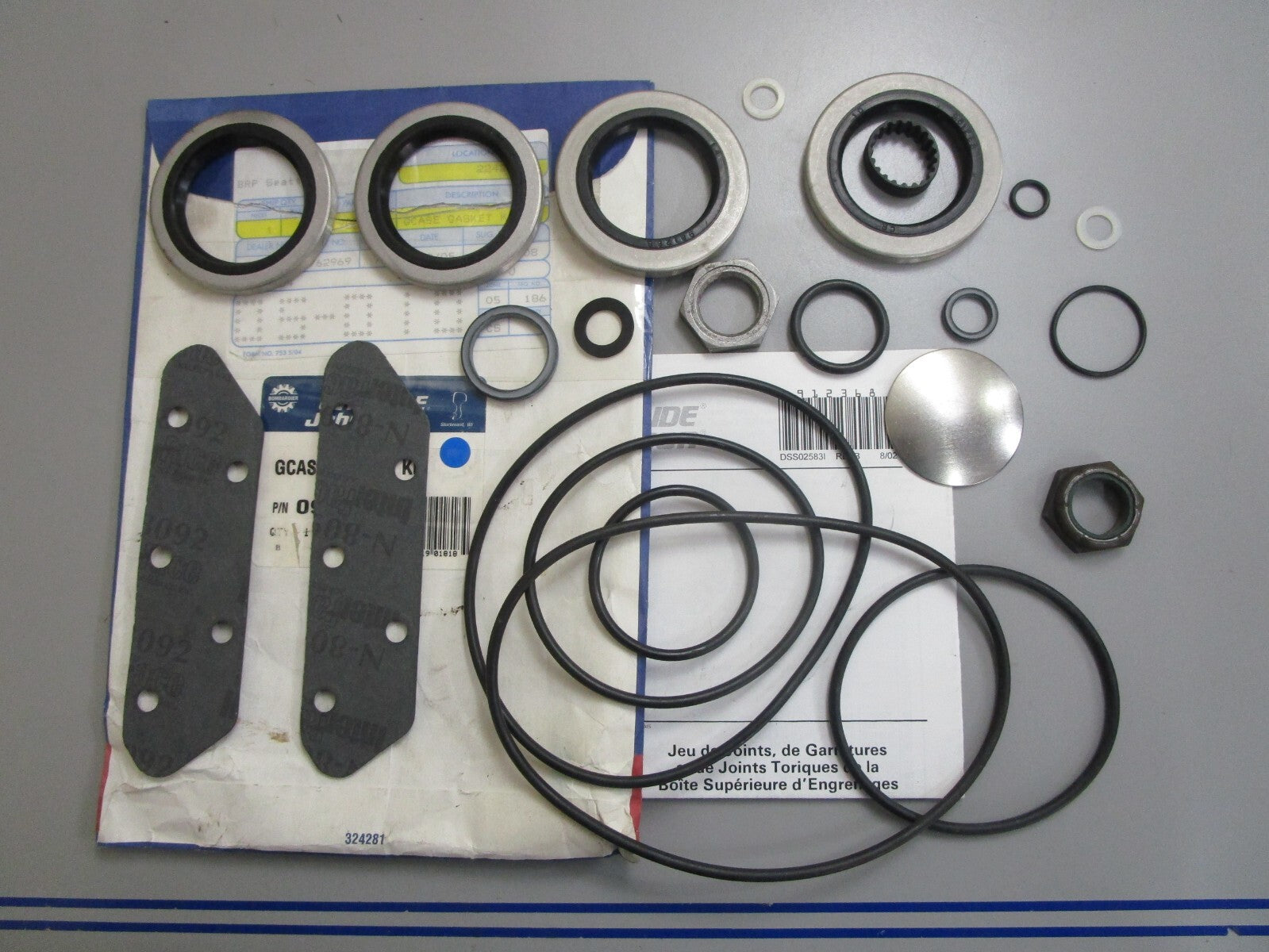 *NEW OEM* 0820 OMC Johnson Evinrude Gearcase Gasket Kit 982949 0982949