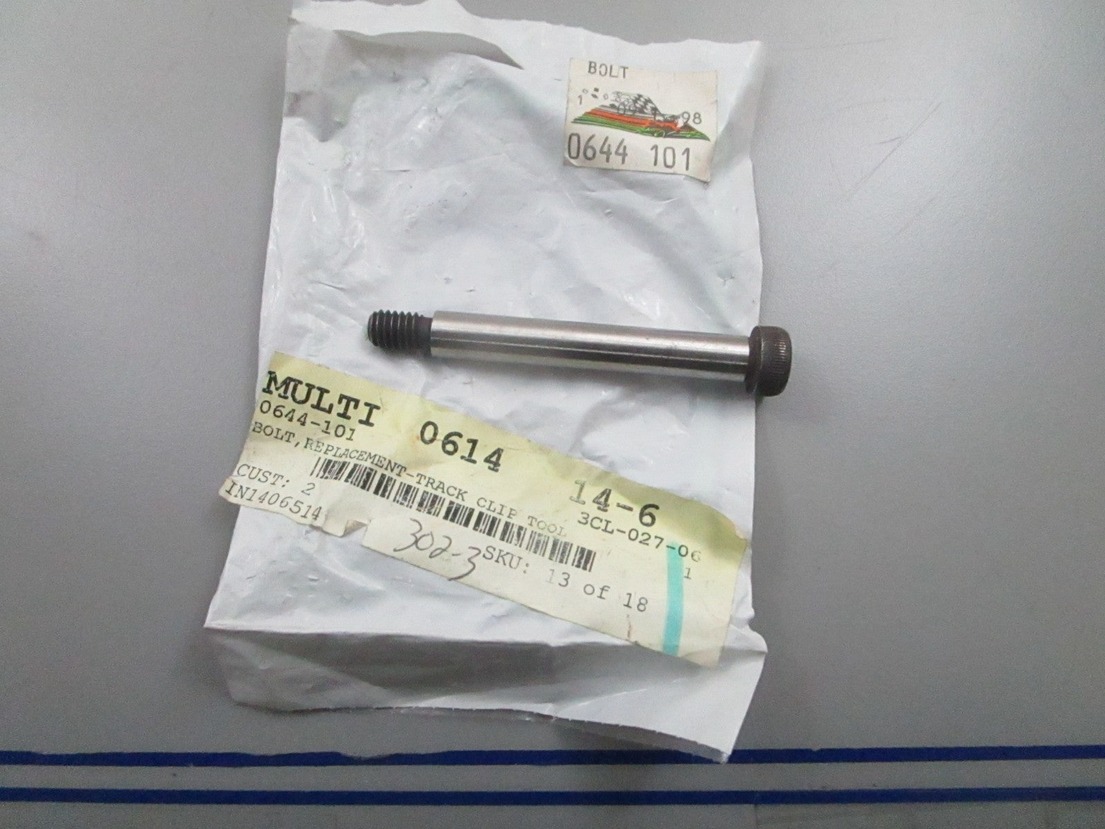 *NEW OEM* 0810 Arctic Cat Bolt 0644-101