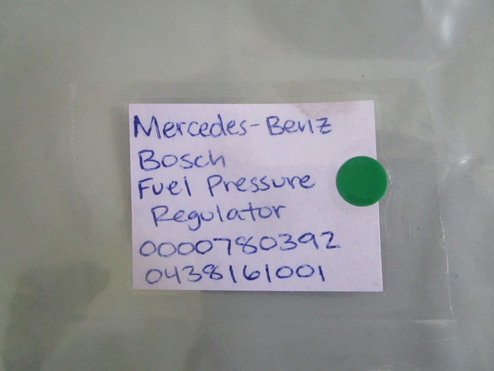 NEW OEM 0000780392 0438161001 Mercedes-Benz Bosch Fuel Pressure Regulator 0820