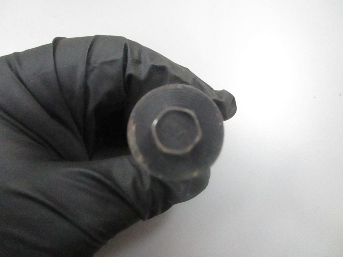 *NEW OEM* 0810 Cummins Isolator Cap 3959400