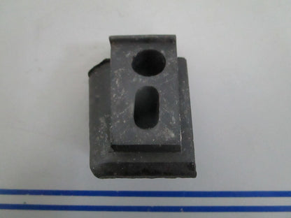 *NEW OEM* 0820 OMC Johnson Evinrude Grommet 332478 0332478