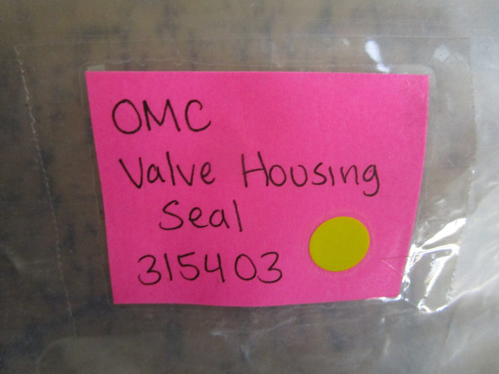 *NEW OEM* 0810 OMC Johnson Evinrude Valve Housing Seal 315403 0315403