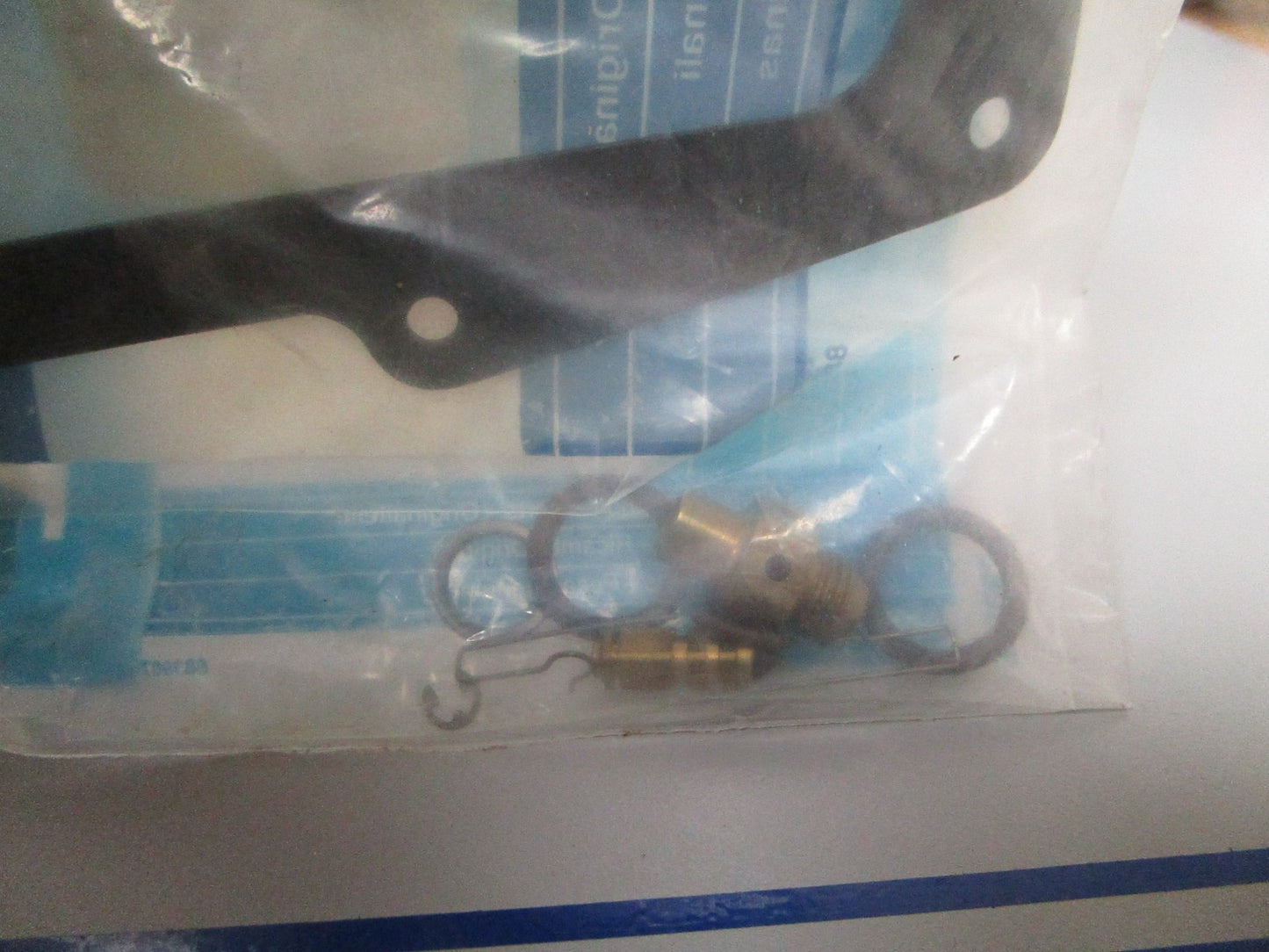 NEW OEM 3850374 Volvo Penta Sealing Kit 0720