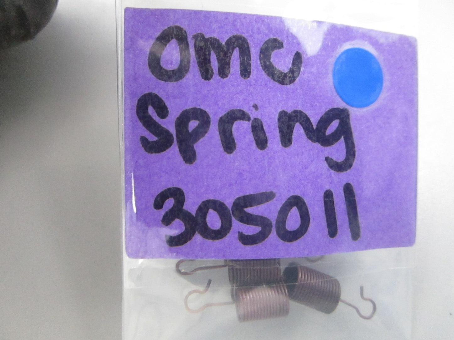 NEW OEM (LOT OF 3) 305011 0305011 OMC Johnson Evinrude Spring 0810