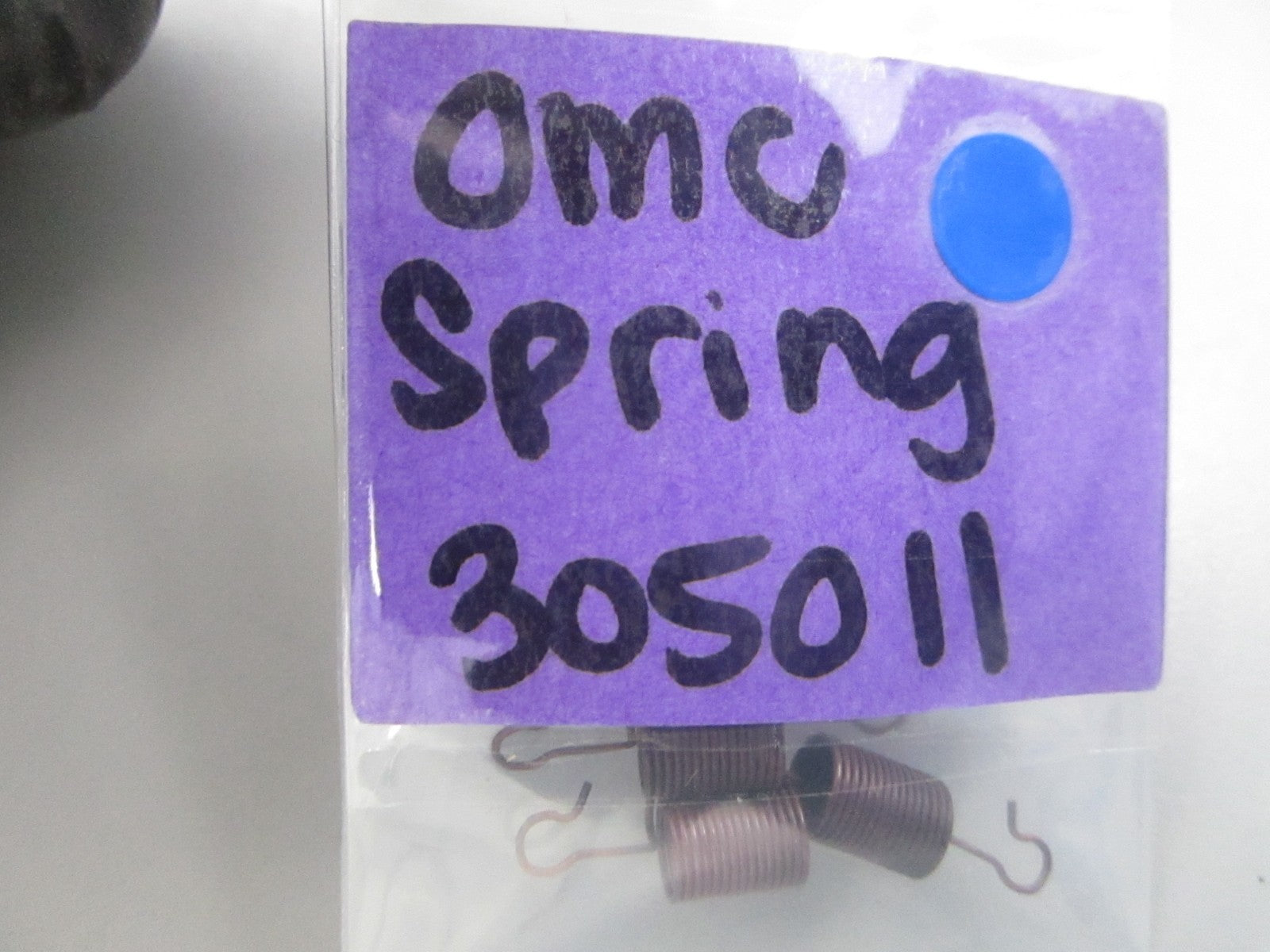 NEW OEM (LOT OF 3) 305011 0305011 OMC Johnson Evinrude Spring 0810