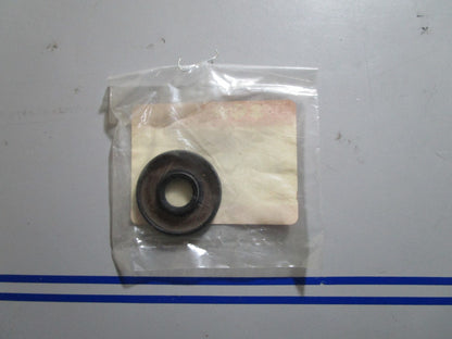 *NEW OEM* 0810 Suzuki Oil Seal 09283-12008