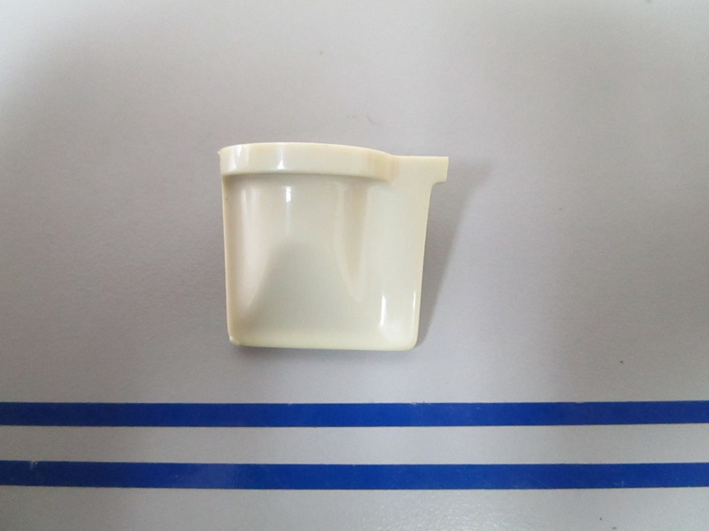 NEW OEM 206900 0206900 OMC Johnson Evinrude Knob 0810