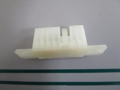 NEW OEM 3391885 Whirlpool Connector 0820
