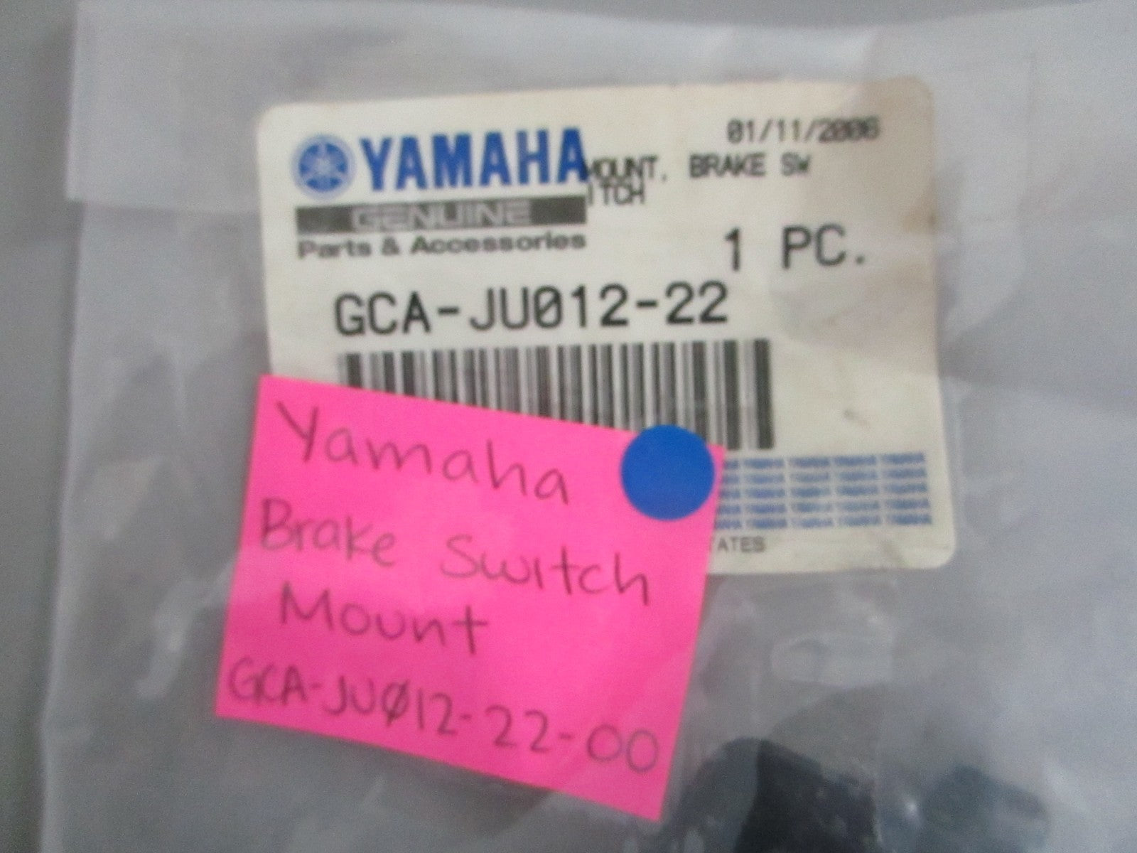 NEW OEM GCA-JU012-22-00 Yamaha Brake Switch Mount 0820