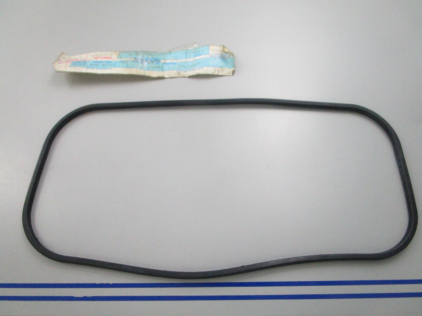 NEW OEM 421121 Volvo Penta Gasket 0810