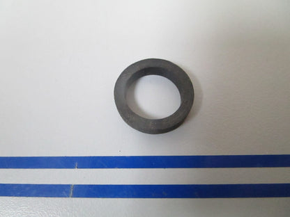 *NEW OEM* 0810 Volvo Penta Seal 418411