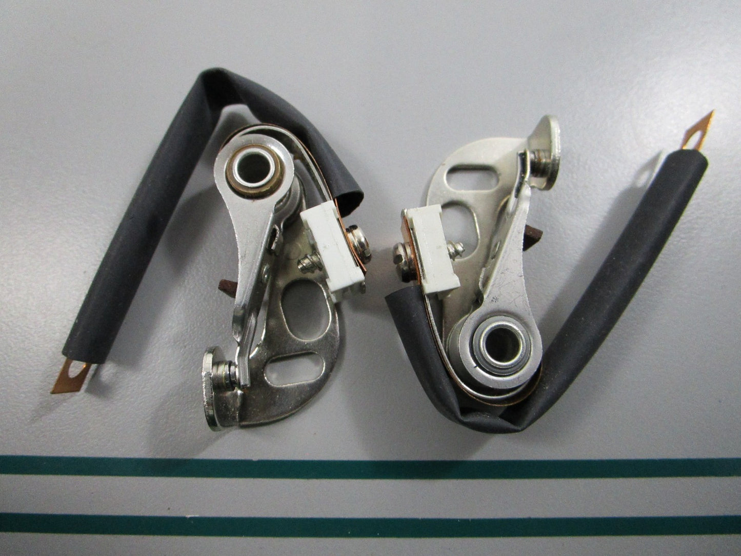 NEW (LOT OF 2) 18-5314 Replaces: 391-5090 382135 Sierra Contact Set 0810