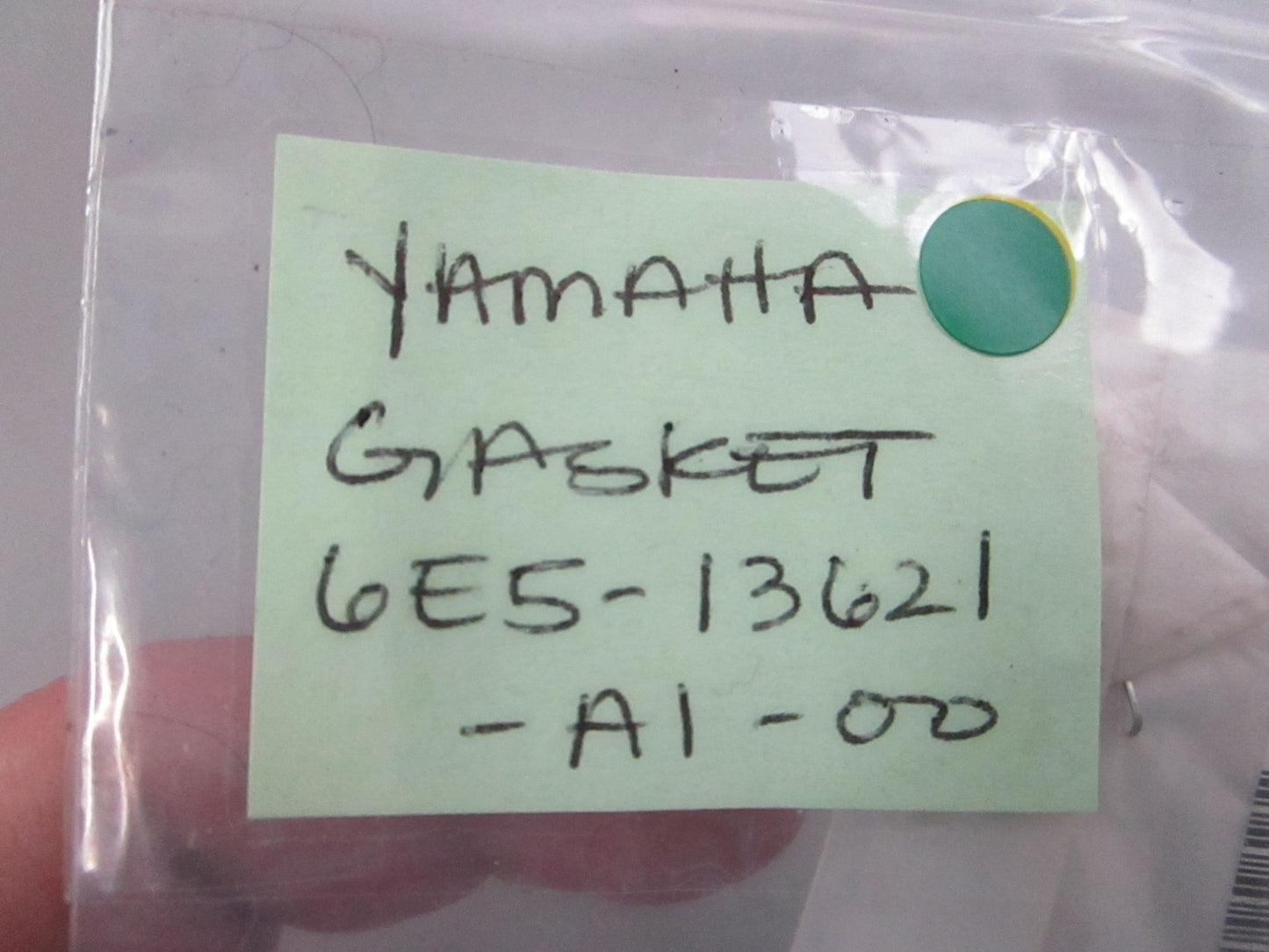 NEW OEM (LOT OF 2) 6E5-13621-A1-00 Yamaha Gasket 0810