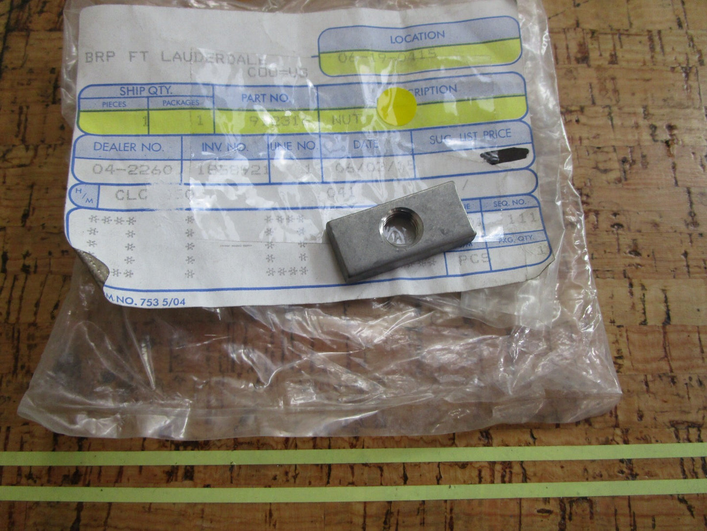 *NEW OEM* 0810 OMC Johnson Evinrude Nut 912316 0912316