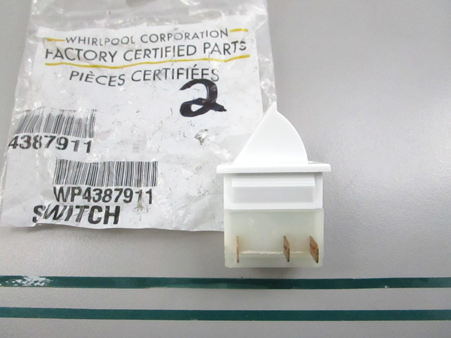Whirlpool NEW OEM Refrigerator Door Light Fan Switch WP4387911 NOS 0810