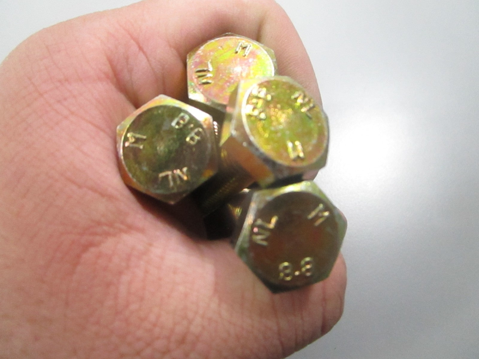 NEW (LOT OF 4) 250000104 Ski-Doo Screw 0810