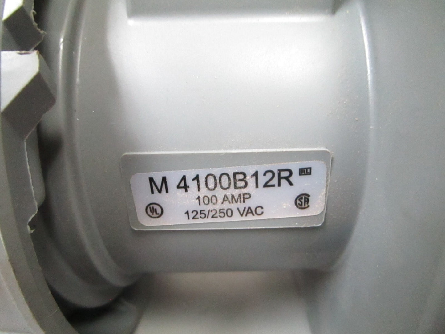 *NEW* 0720 Hubbell 125/250 VAC 100amp 4 Pin Inlet Receptacle M4100B12R