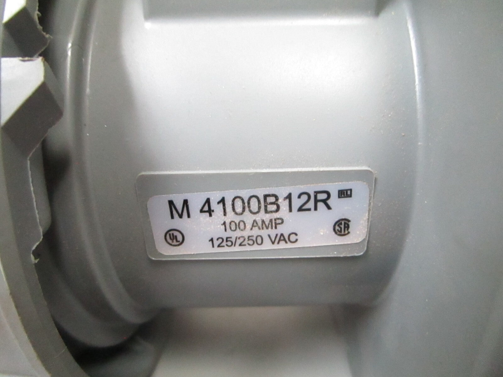 *NEW* 0720 Hubbell 125/250 VAC 100amp 4 Pin Inlet Receptacle M4100B12R