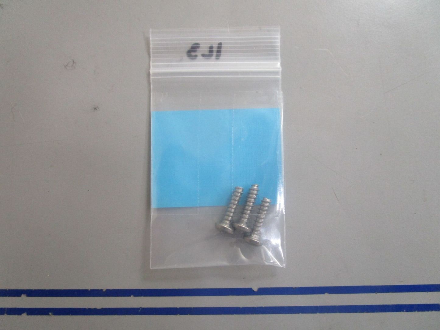 *NEW OEM* (LOT OF 3) 0770 OMC Johnson Evinrude Screw 124880 0124880