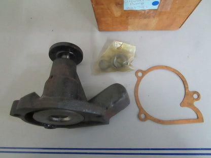 *NEW OEM* 0820 Volvo Penta Circulation Pump 831742